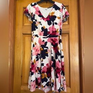 Old Navy Floral V-Neck Dress